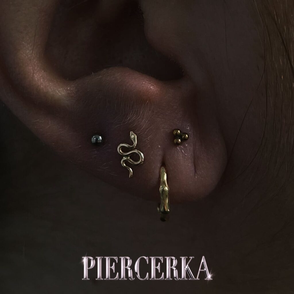 35A13F73-4F5F-4EDB-8B3C-A0A739E8F561